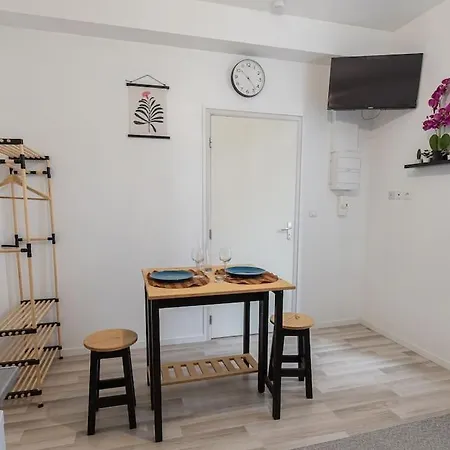 Apartment Super Bien Equipe